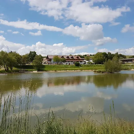 Casa de Férias Ferienhaeuser Schneeberger Poggersdorf
